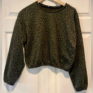 Zara Leopard Print Cropped Pullover Olive Green